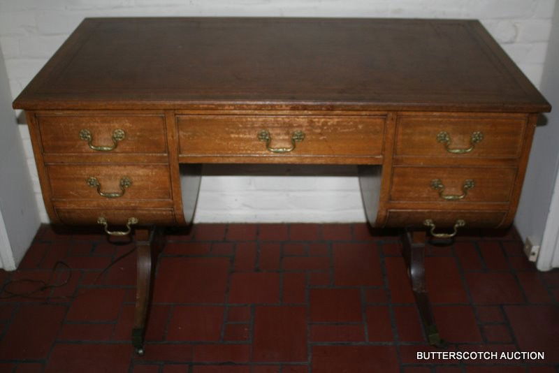 DUNCAN PHYFE STYLE MAHOGANY LADIES WRITING DESK: W/ INSET LEATHER TOP, TRESSEL SIDES, W/RESTORATION, DRAWER FRONTS IN NEED OF REFINISHING , D: 24" W: 45" H: 29"
