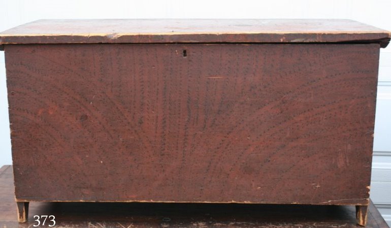 E. 19TH C. GRAIN PAINTED STORAGE CHEST, SIX: BOARD CONSTRUCTION, SMALL SIZE, LUNETTE DESIGN ON FRONT, BOOT JACKET SIDES