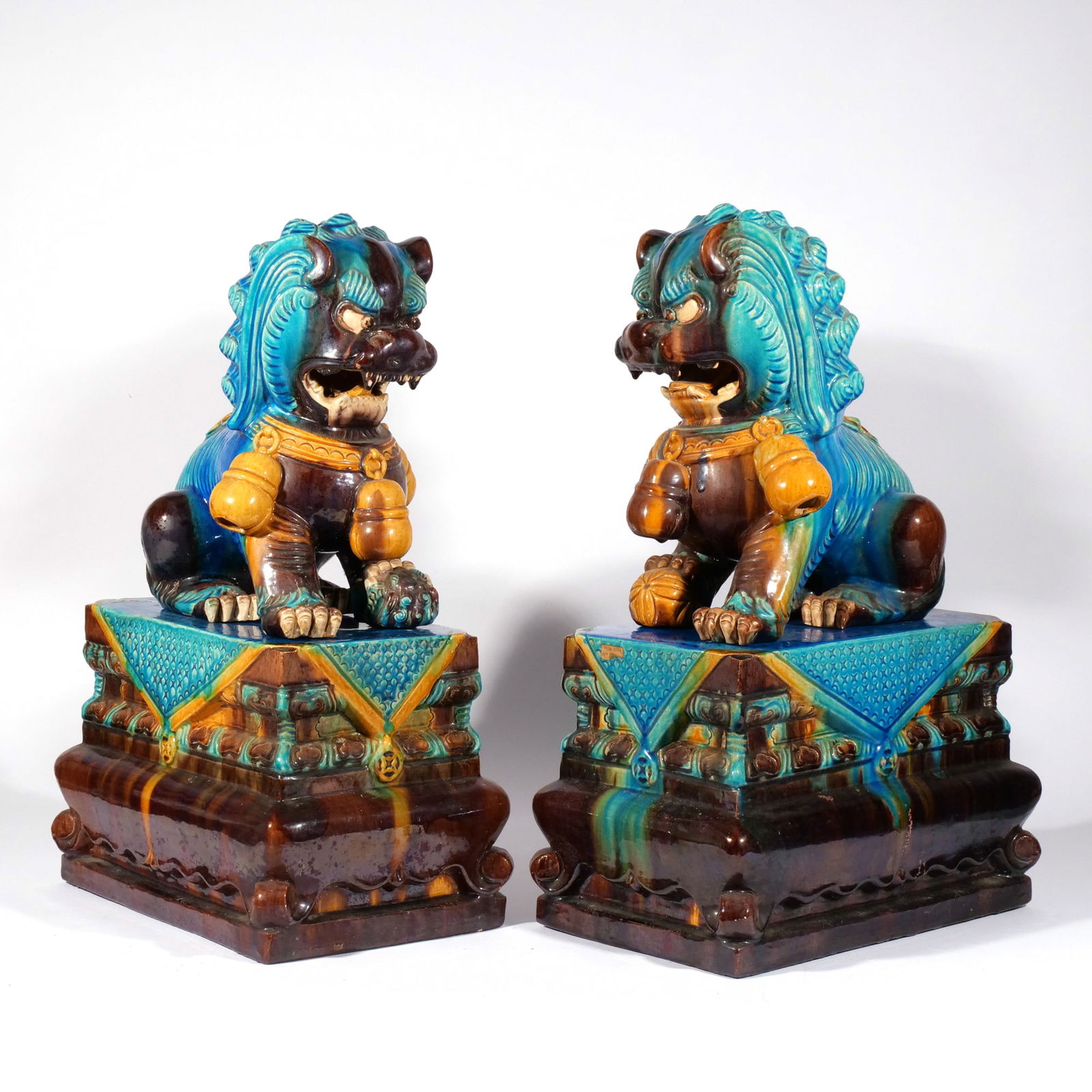 PAIR CHINESE GLAZED CERAMIC FOO DOGS (1 of 17)