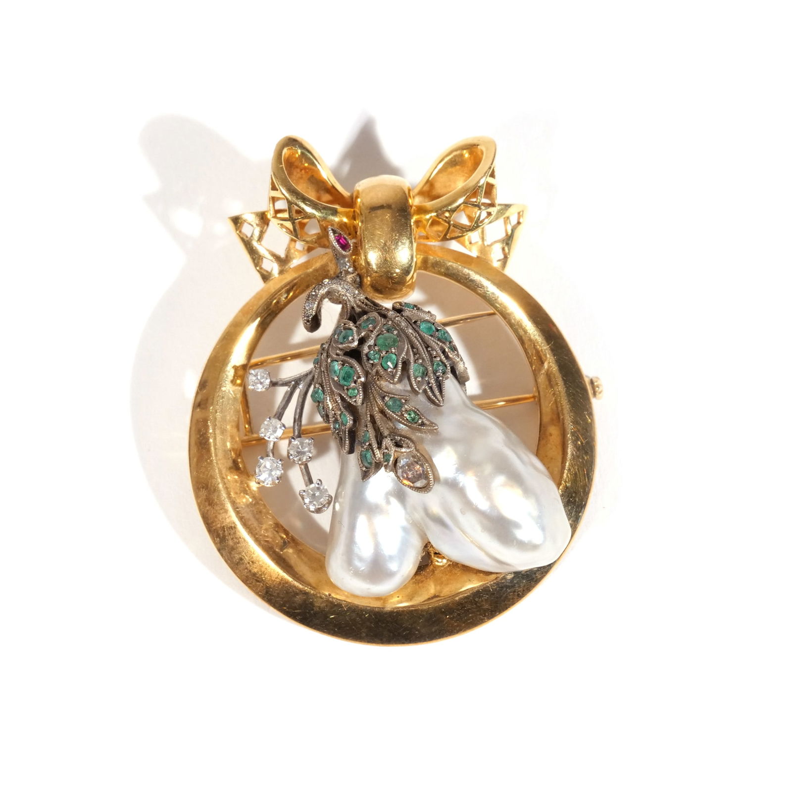 18k BROOCH WITH LARGE BAROQUE PEARL (1 of 5)