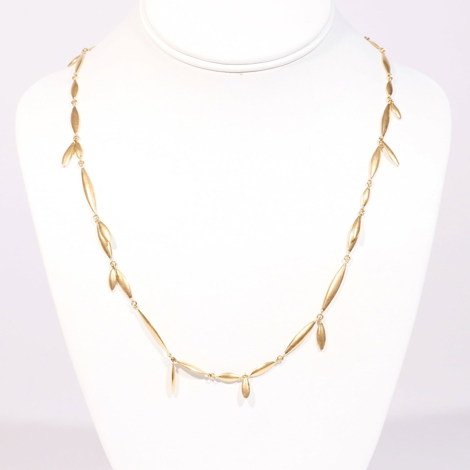 TED MUEHLING 18k GOLD 'APPLESEED' NECKLACE (1 of 8)