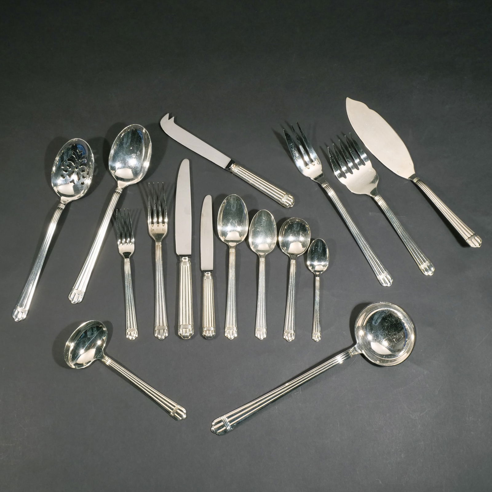 (116pc) CHRISTOFLE "ARIA" FLATWARE SERVICE (1 of 5)