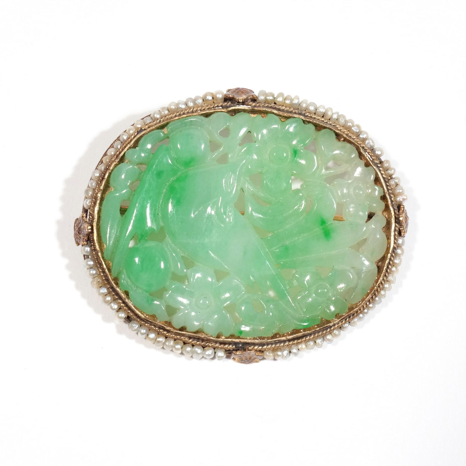 CHINESE APPLE GREEN JADE & 14k PIN (1 of 4)
