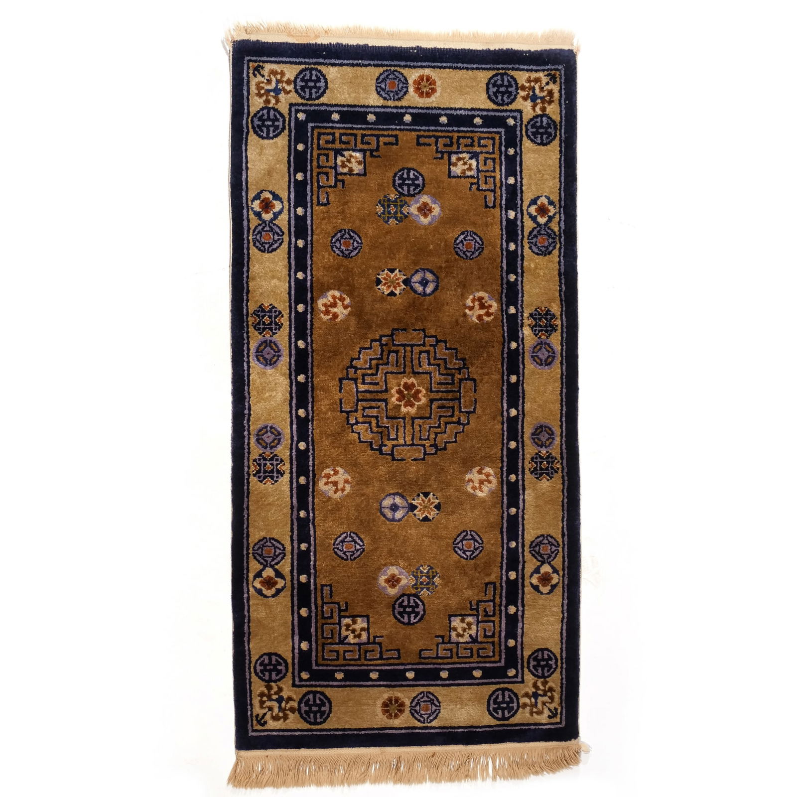 20th CENTURY CHINESE SILK MAT (1 of 5)