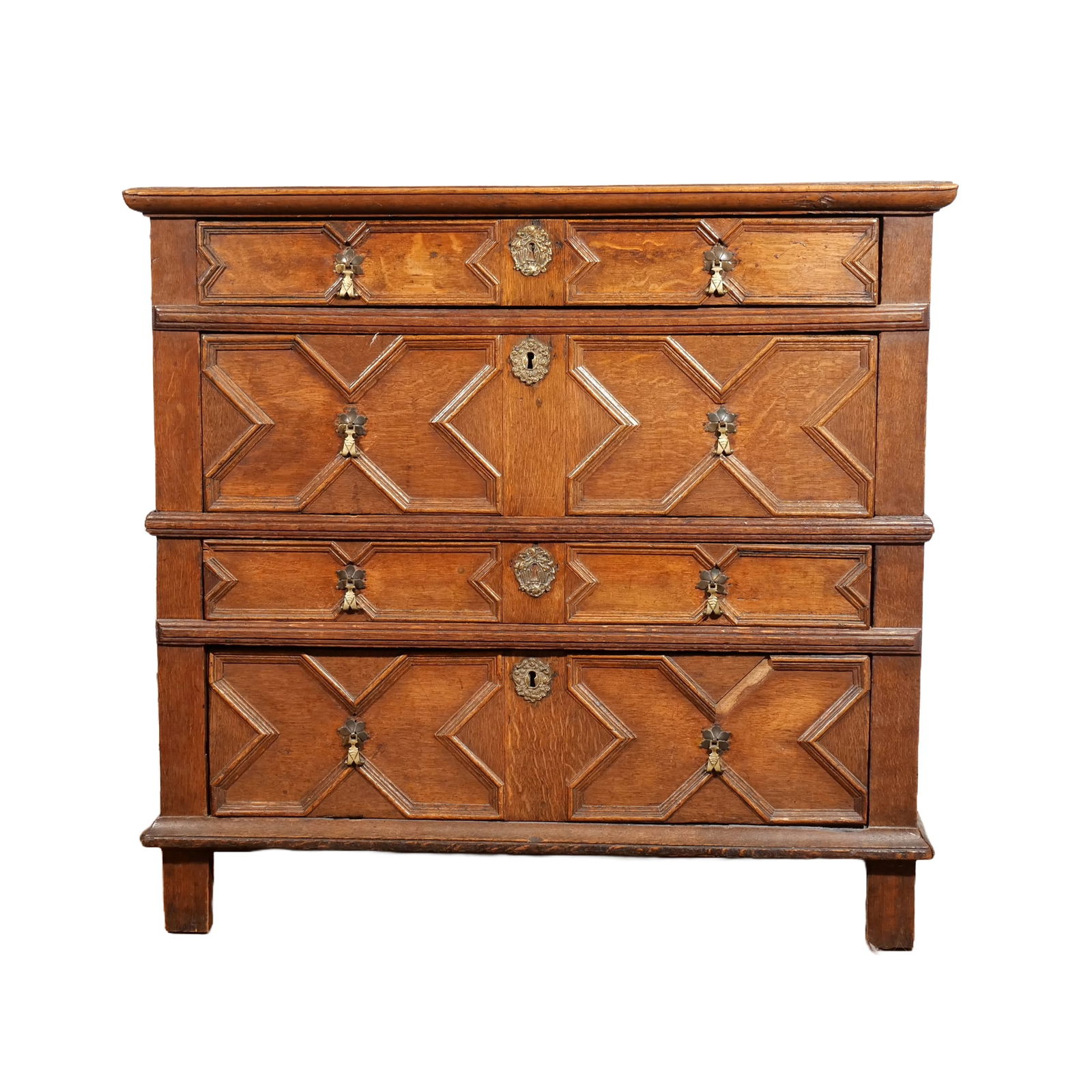 17th CENTURY AMERICAN/ENGLISH COLONIAL OAK CHEST (1 of 13)