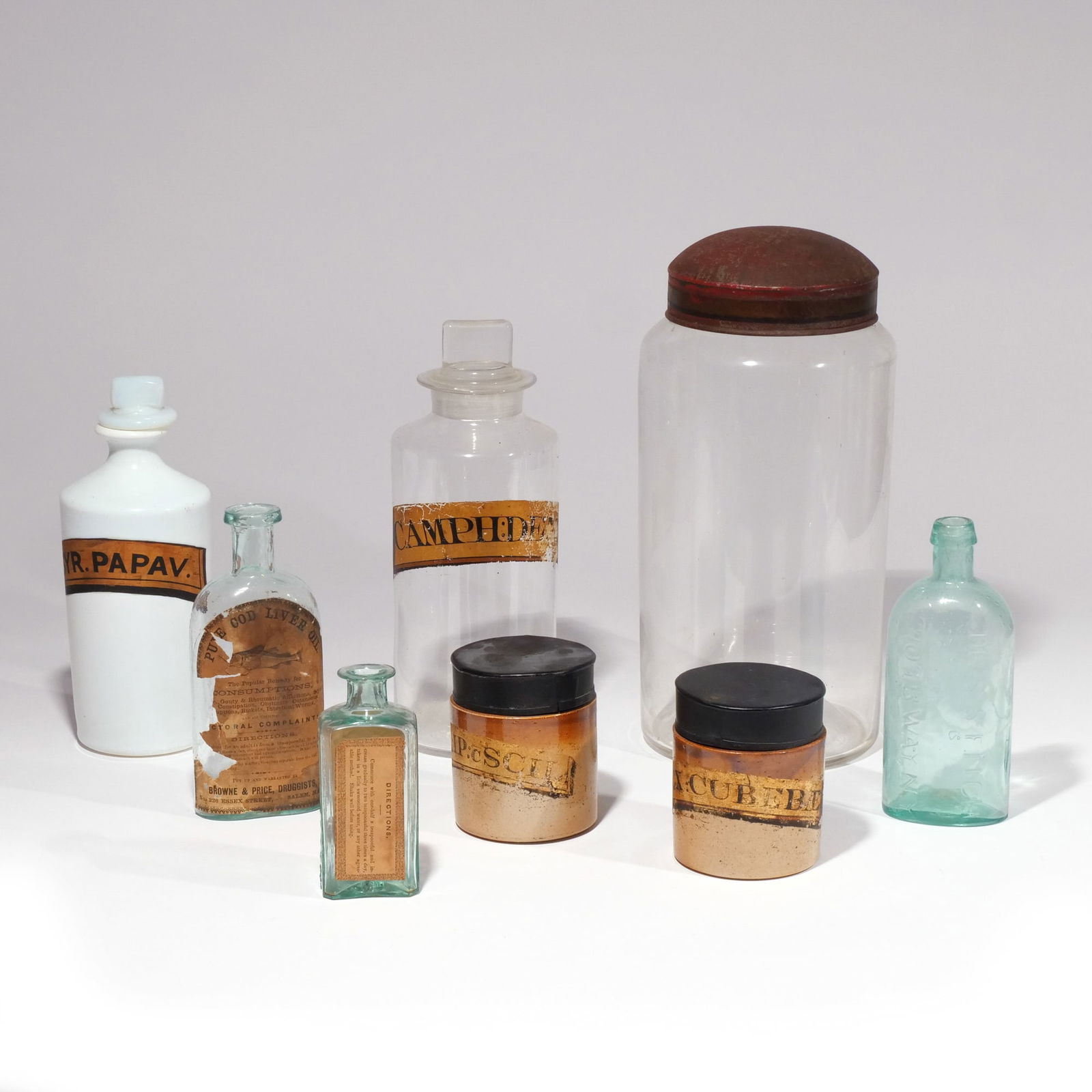 (8pc) APOTHECARY BOTTLES & JARS (1 of 10)