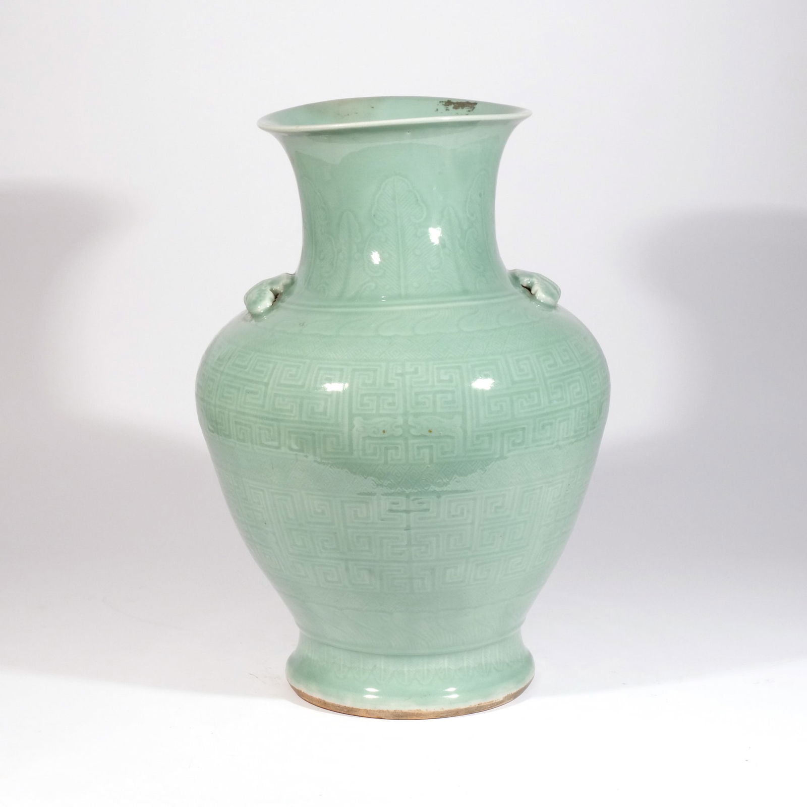 LARGE CHINESE CELADON PORCELAIN VASE (1 of 9)