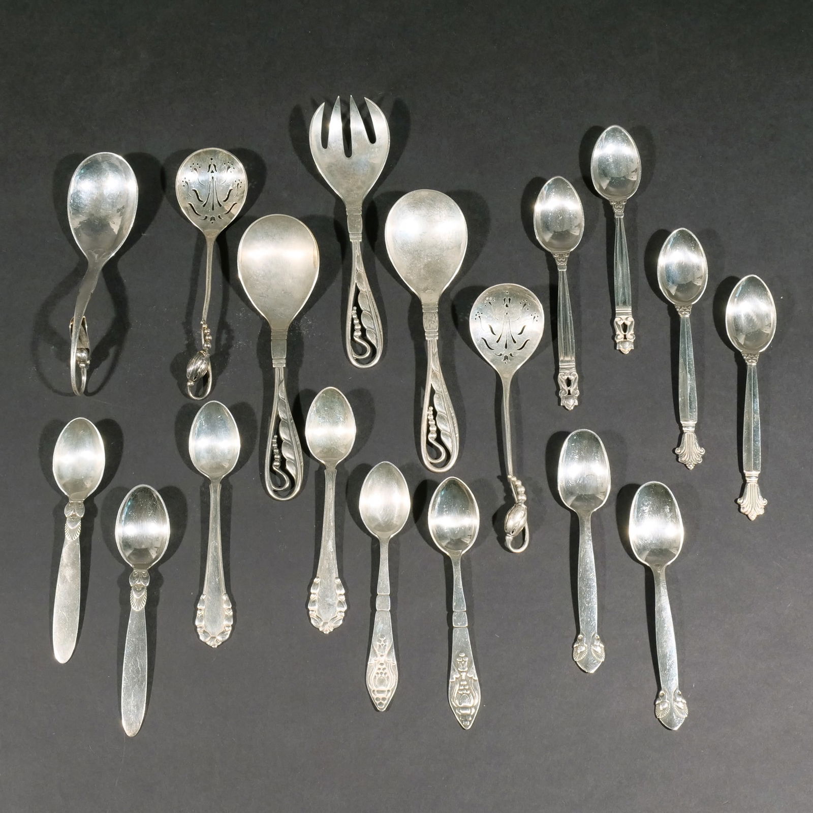 (18pc) GEORG JENSEN FLATWARE in VARIOUS PATTERNS (1 of 9)