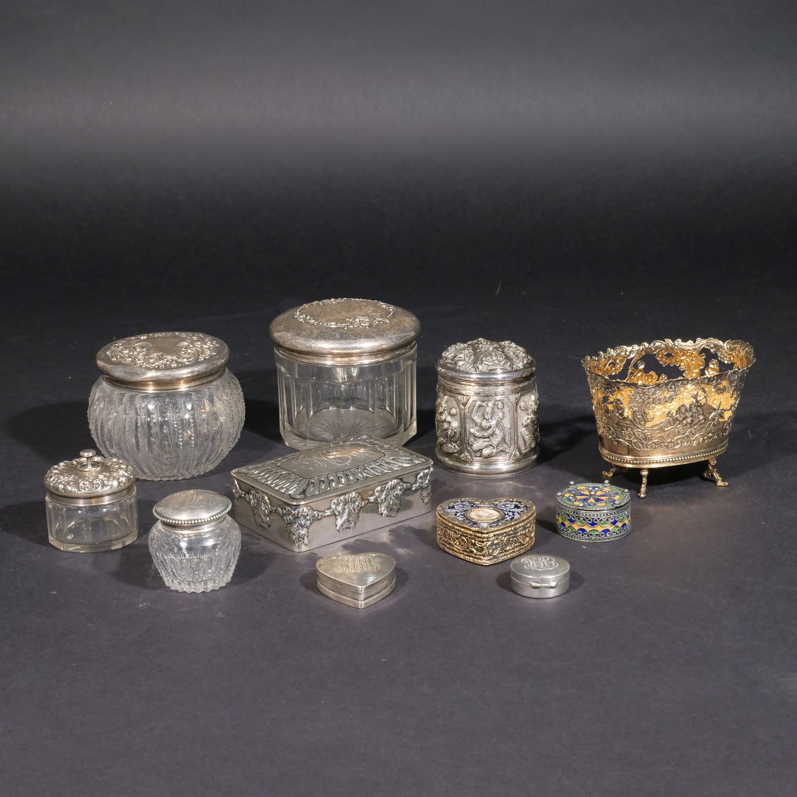 (11pc) STERLING SILVER BOXES & POWDER JARS (1 of 10)