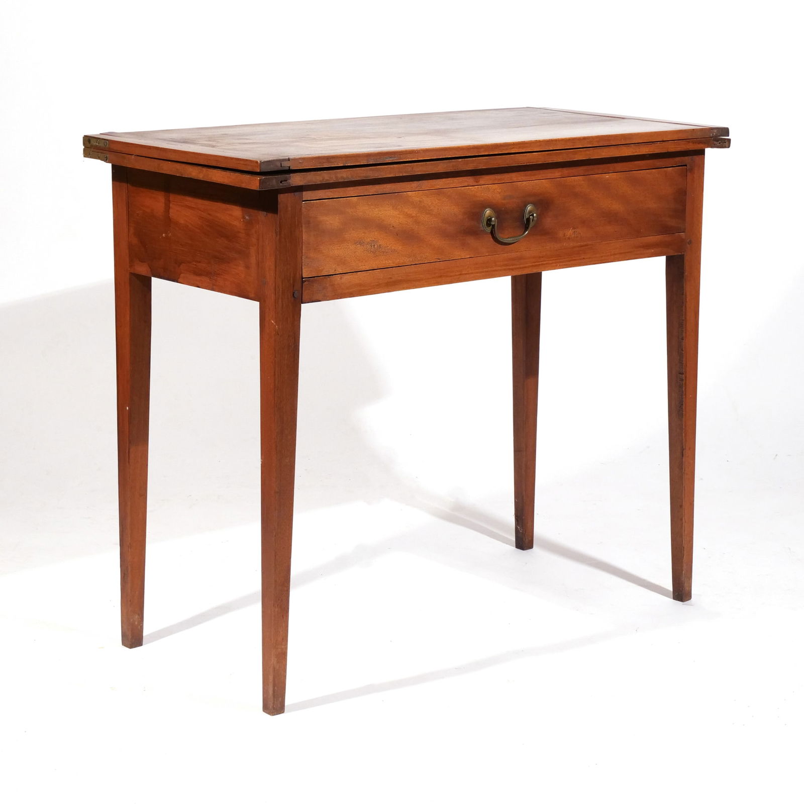 E. 19th C. AMERICAN SINGLE LEAF SIDE TABLE (1 of 10)