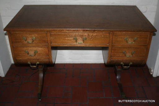 526 Duncan Phyfe Style Mahogany Ladies Writing Desk W Dec 02