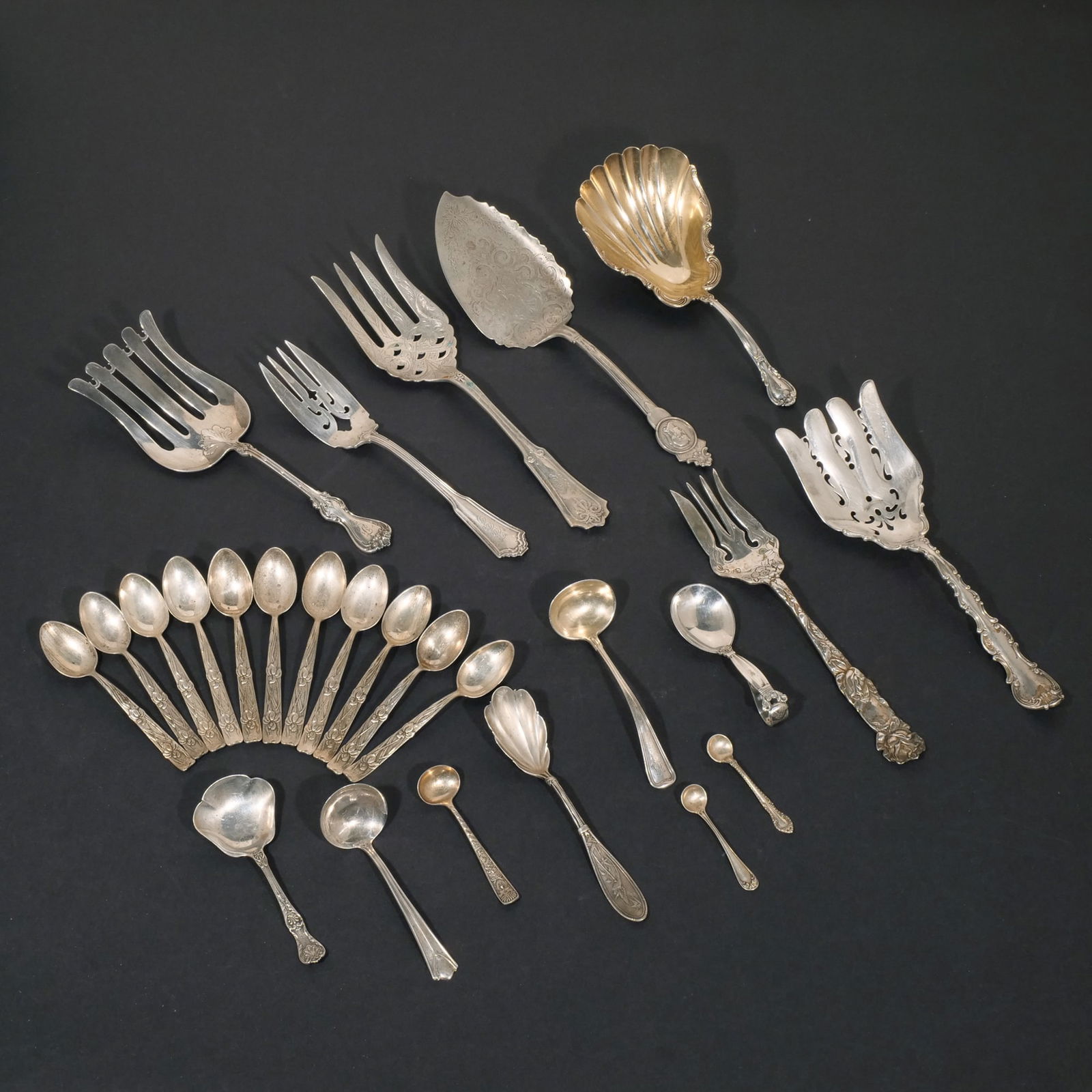 (26pc) GORHAM PARTIAL STERLING FLATWARE SERVICE (1 of 9)