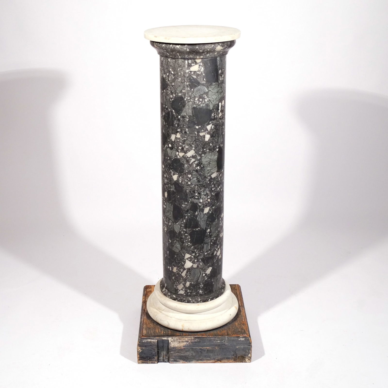 BLACK FAUX BARDIGLIO MARBLE COLUMN (1 of 6)