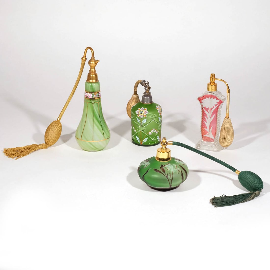 (4pc) ANTIQUE & VINTAGE GLASS ATOMIZERS (1 of 11)