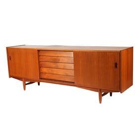 NILS JONSSON for HUGO TROEDS | SIDEBOARD
