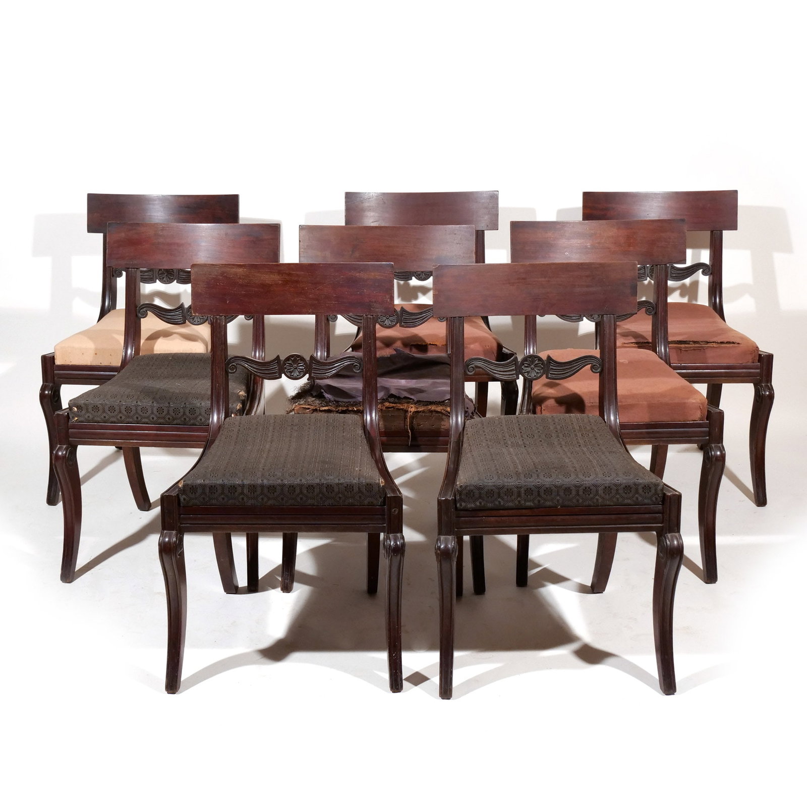 (8pc) FEDERAL PHILADELPHIA MAHOGANY SIDECHAIRS: C. 1815-1825, having saber legs, seat height 18 in. h. 31-1/2 w. 19-1/2 d. 20 in. Provenance: The estate of late North Salem, N.Y. gentleman [IN SITU ITEM] This item will not be on display in our sale