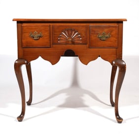 QUEEN ANNE-STYLE MAHOGANY LOW BOY