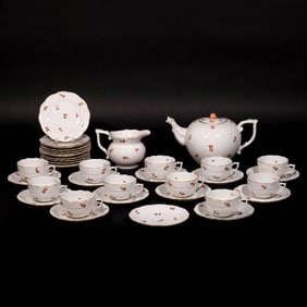 (37pc) HEREND PORCELAIN FLORAL PATTERN