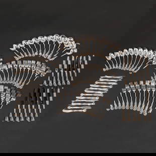 (60pc) TOWLE STERLING FLATWARE SERVICE FOR 12: Sterling silver flatware, in the Old Master pattern, including 12 soup spoons, 12 tea spoons, 12 butter spreaders, 12 salad forks, 12 dinner forks, and 12 knives; total weighable silver 69.2 ozt h. 9