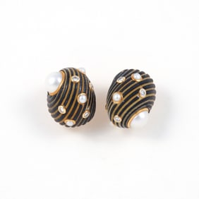 TRIANON 18K GOLD ENAMEL, DIAMOND, PEARL EARRINGS