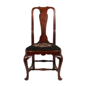 QUEEN ANNE WALNUT COMPASS SEAT SIDE CHAIR