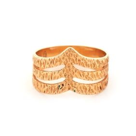 18K GOLD CHEVRON BAND
