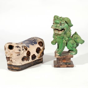 (2pc) CHINESE CERAMICS: FOO DOG & PILLOW