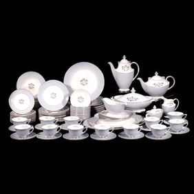 (93pc) ROYAL DOULTON CHINA SERVICE