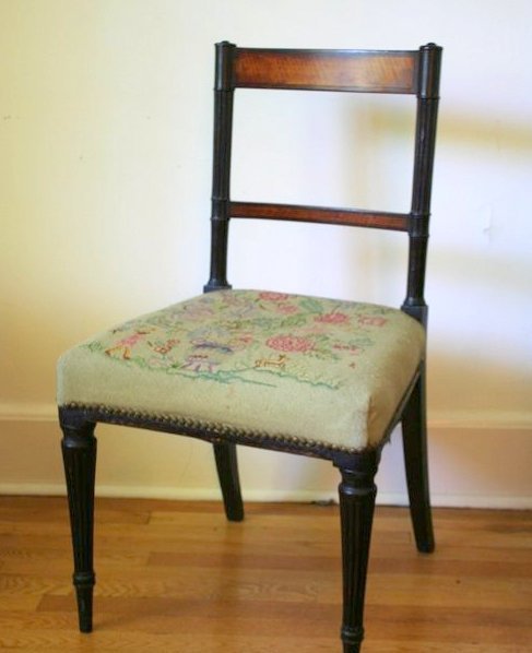579) SET OF 7 SHERATON DINING CHAIRS, H: 33 ½"