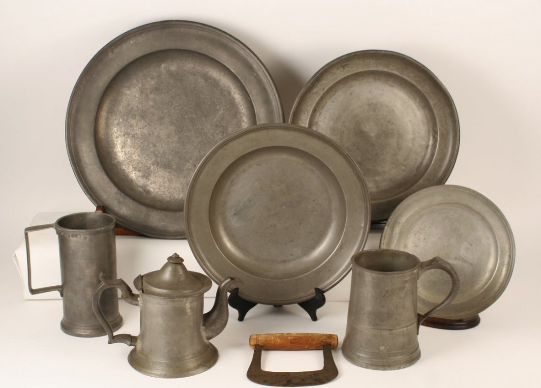 635) 8 PC. LOT OF ANTIQUE PEWTER, including: 4 chargers: including: 4 chargers (range D: 15" - 8 3/4"), 2 tankards (range H: 7" - 6", 1 mkd. James Yates), 1 covered tea pot (H: 6 1/2"); and 1 chopper.