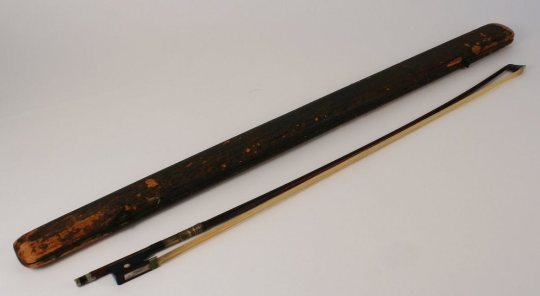 638) VIOLIN BOW WITH CASE,: Length of bow: 26 1/2" weight: 49.7 grams
