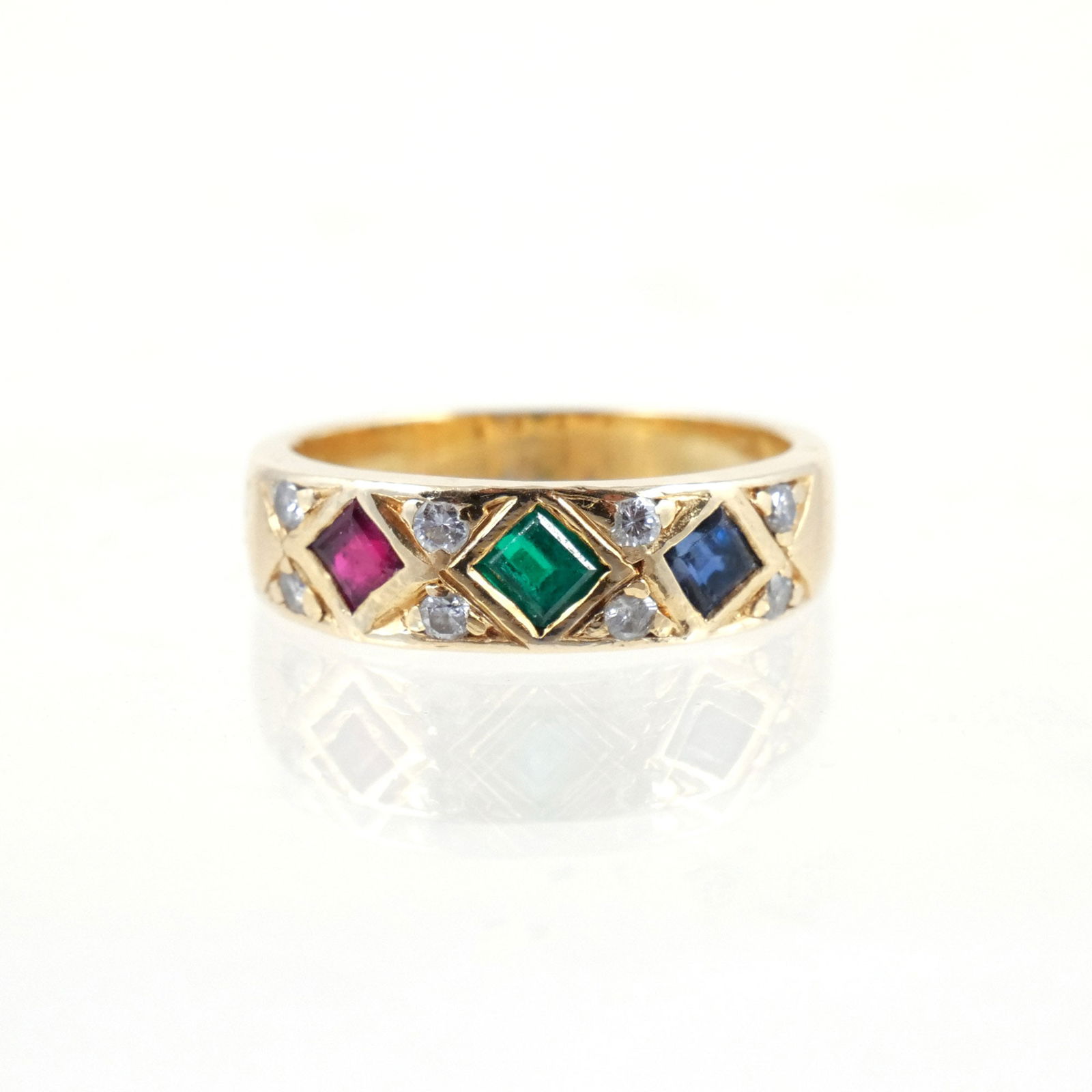 VAN CLEEF & ARPELS GOLD AND GEMSTONE RING (1 of 7)
