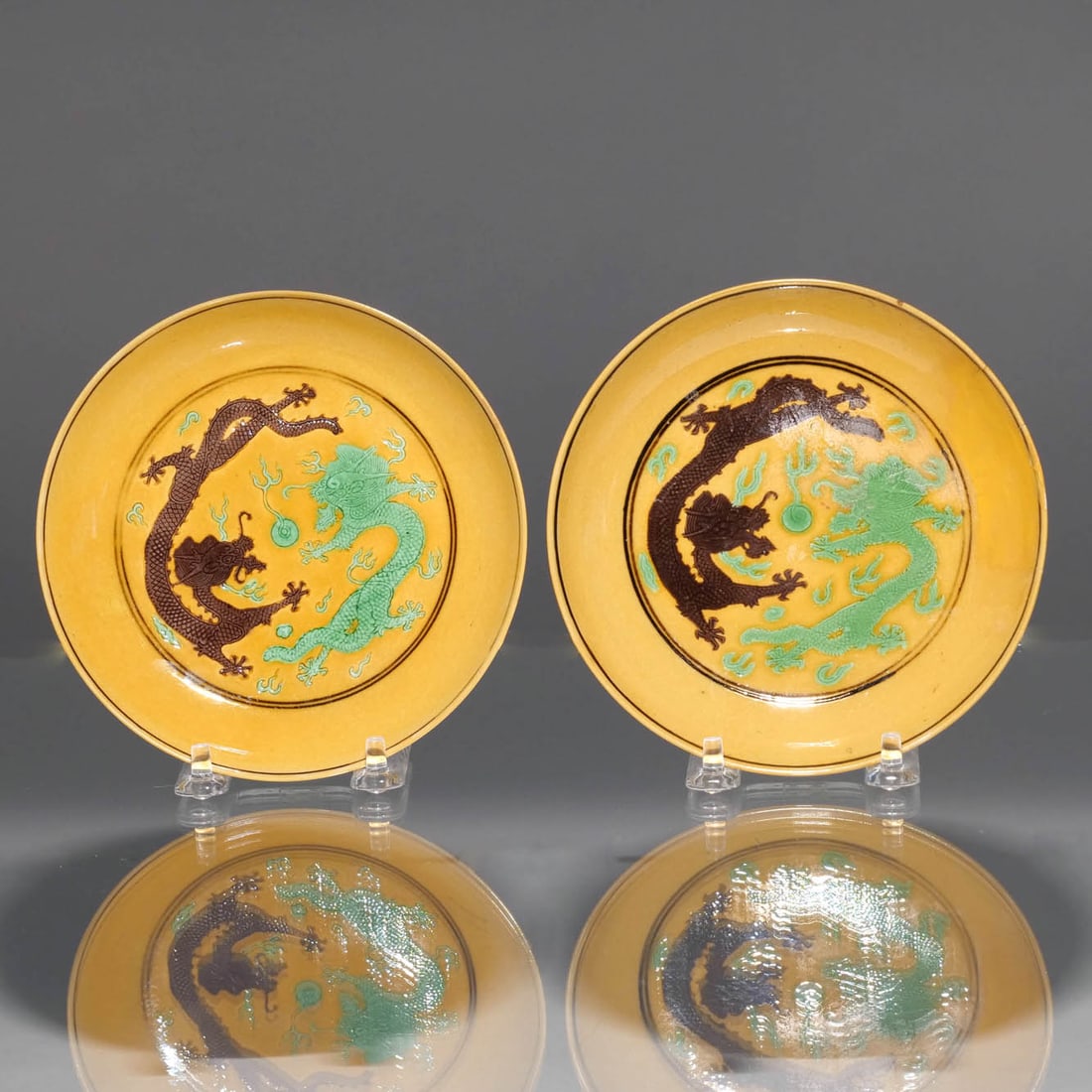 PAIR CHINESE PORCELAIN 'DRAGON' DISHES (1 of 8)