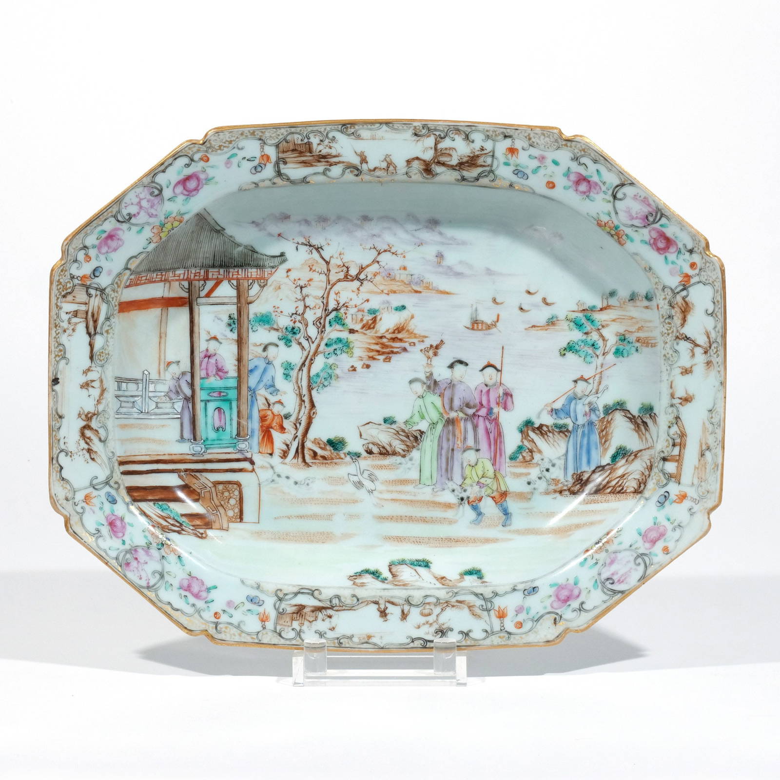 CHINESE EXPORT PORCELAIN PLATTER