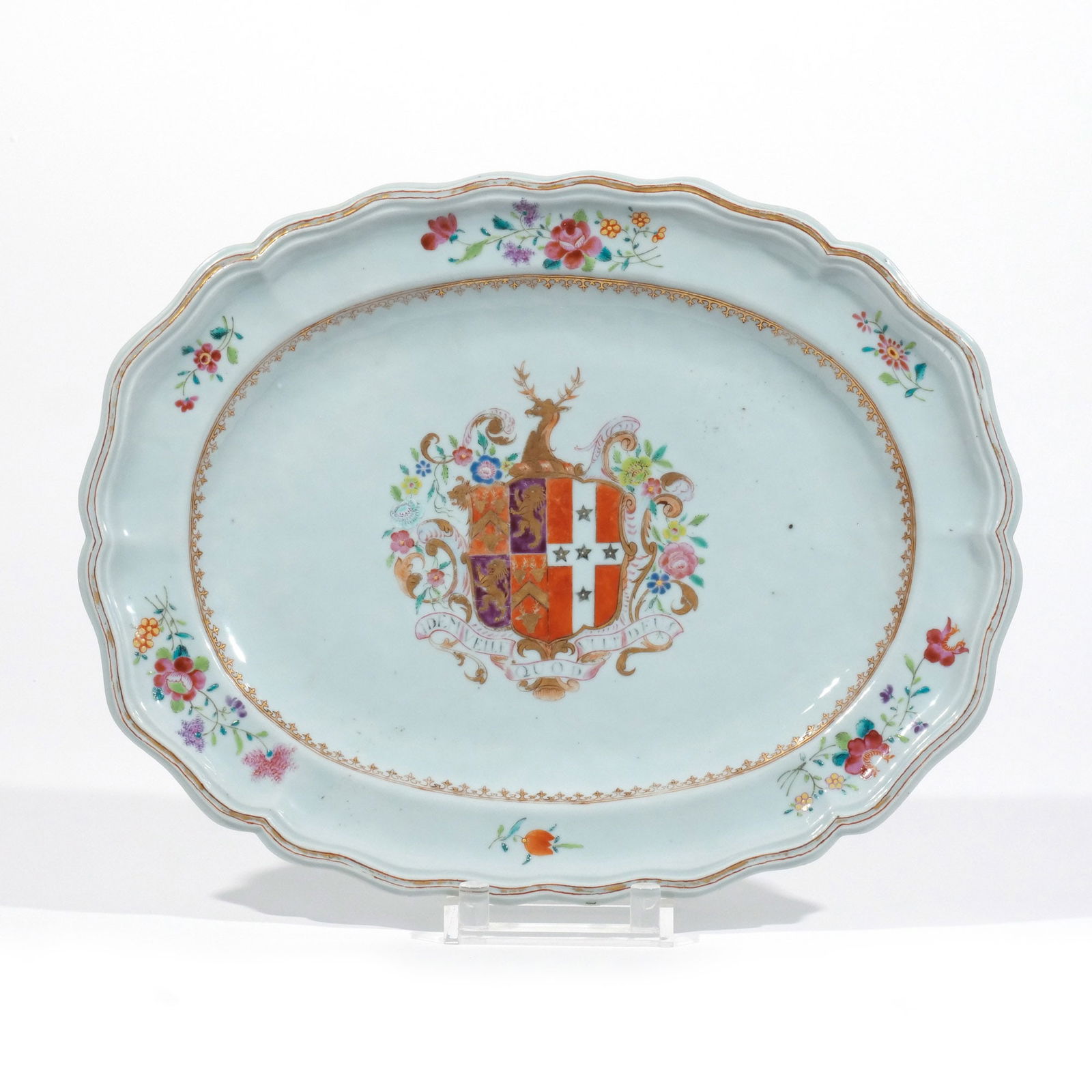 CHINESE EXPORT ARMORIAL PORCELAIN PLATTER (1 of 10)