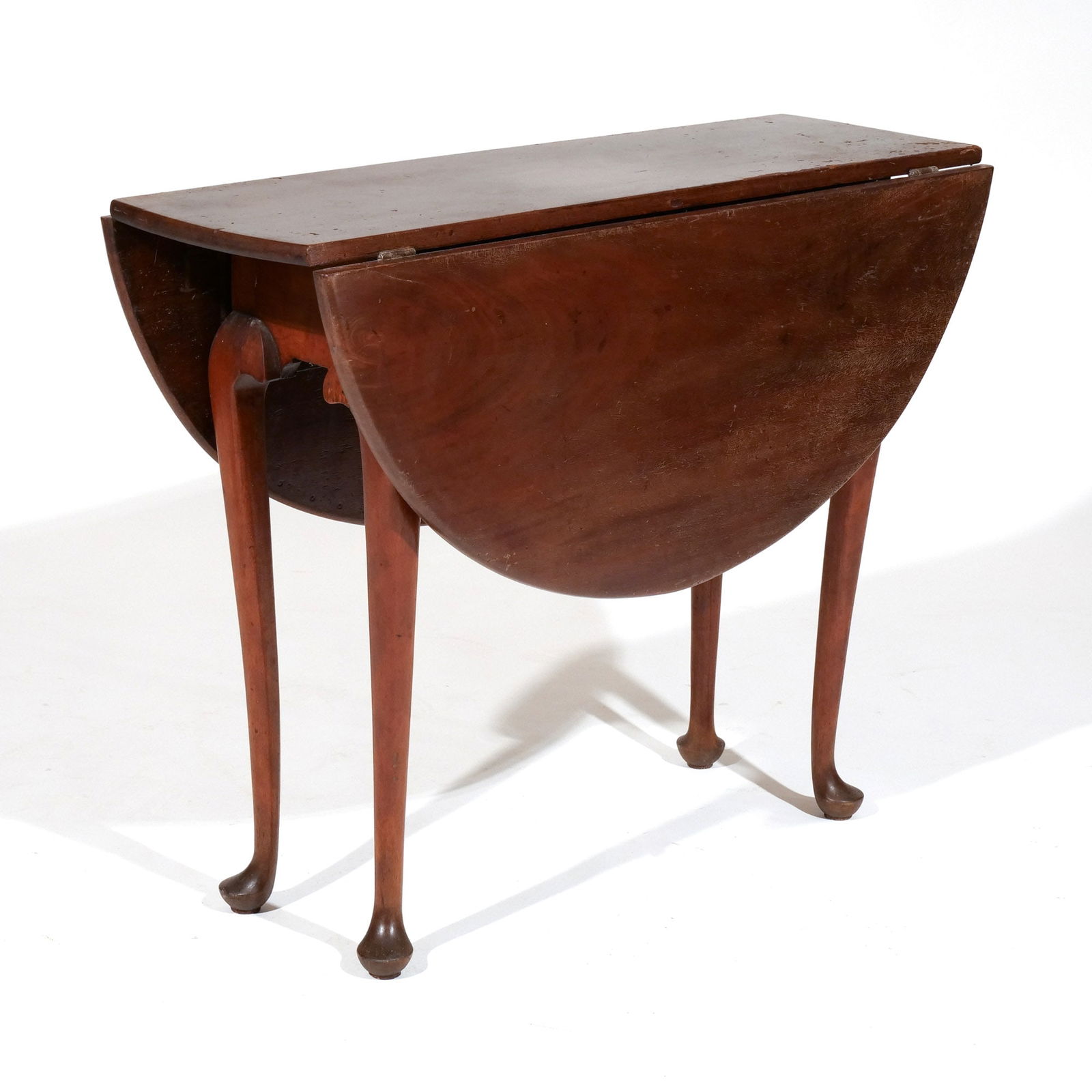 AMERICAN QUEEN ANNE DIMINUTIVE DROP LEAF TABLE (1 of 16)