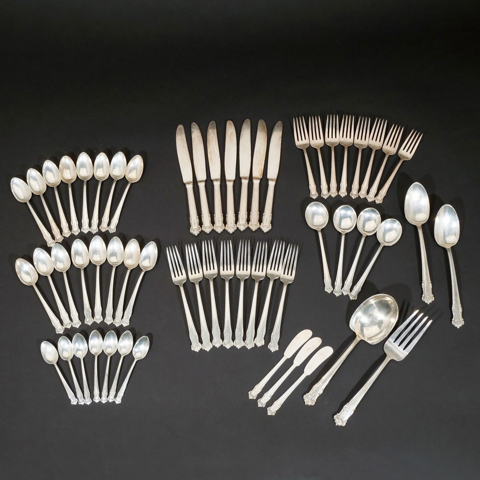 (57pc) LUNT STERLING FLATWARE SERVICE (1 of 8)