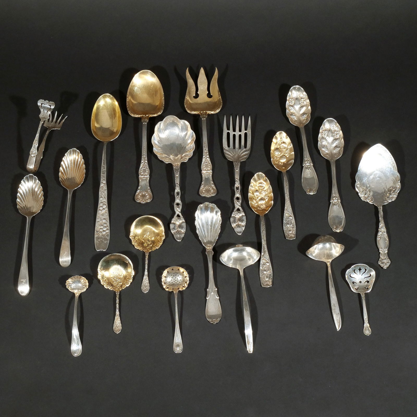 (21pc) MISC. STERLING SILVER SERVING PIECES (1 of 12)