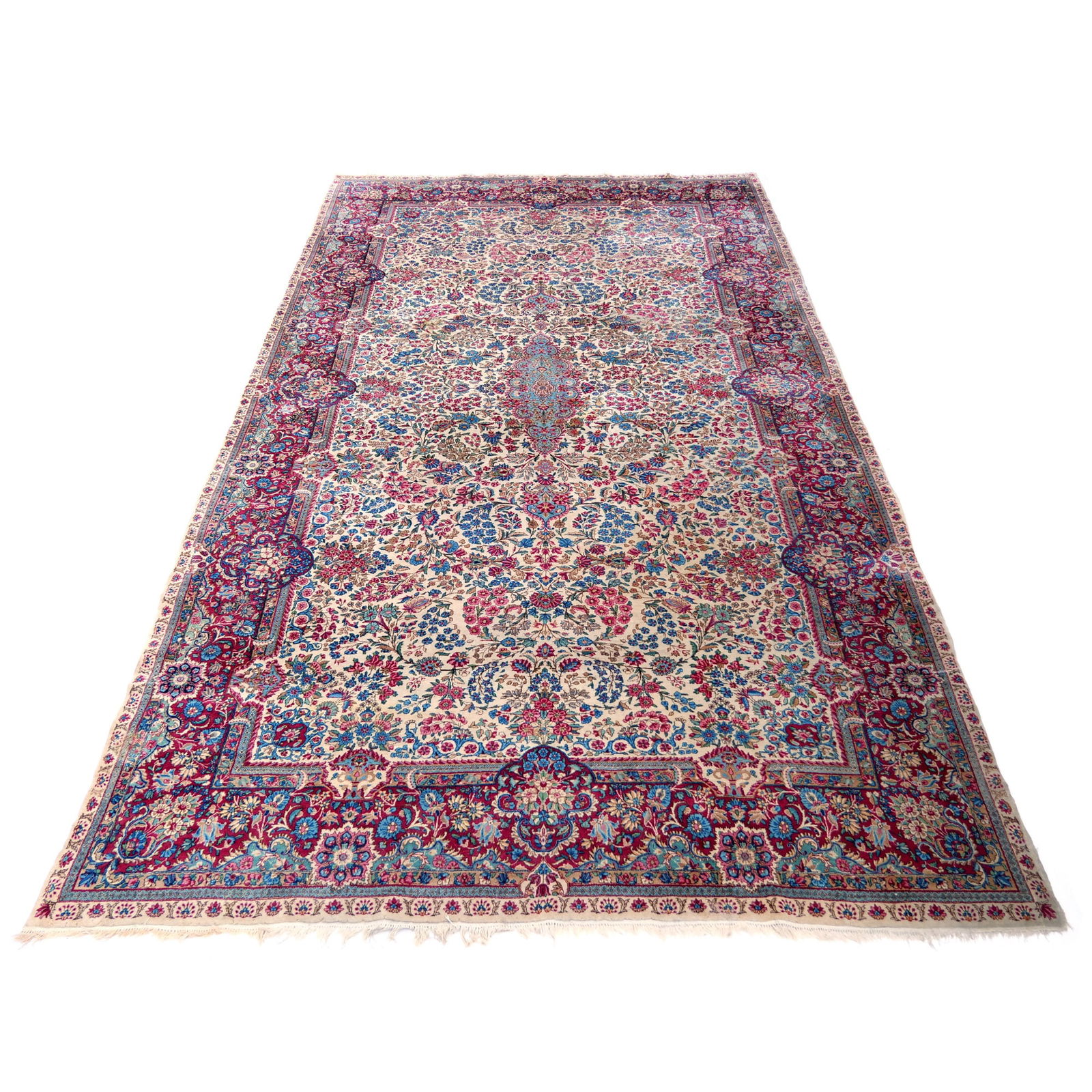 KIRMAN CARPET (1 of 17)