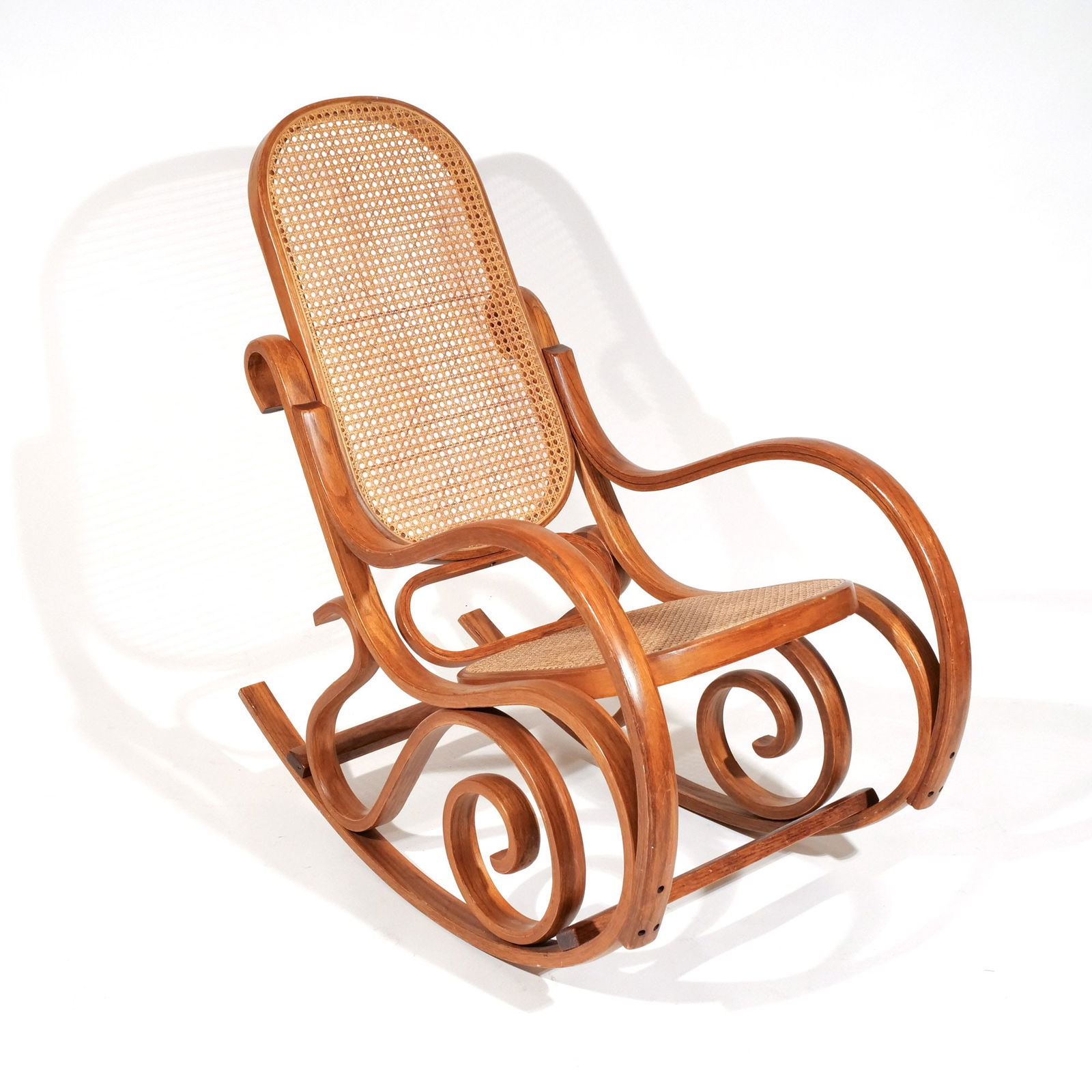 THONET STYLE OAK BENTWOOD ROCKER (1 of 8)