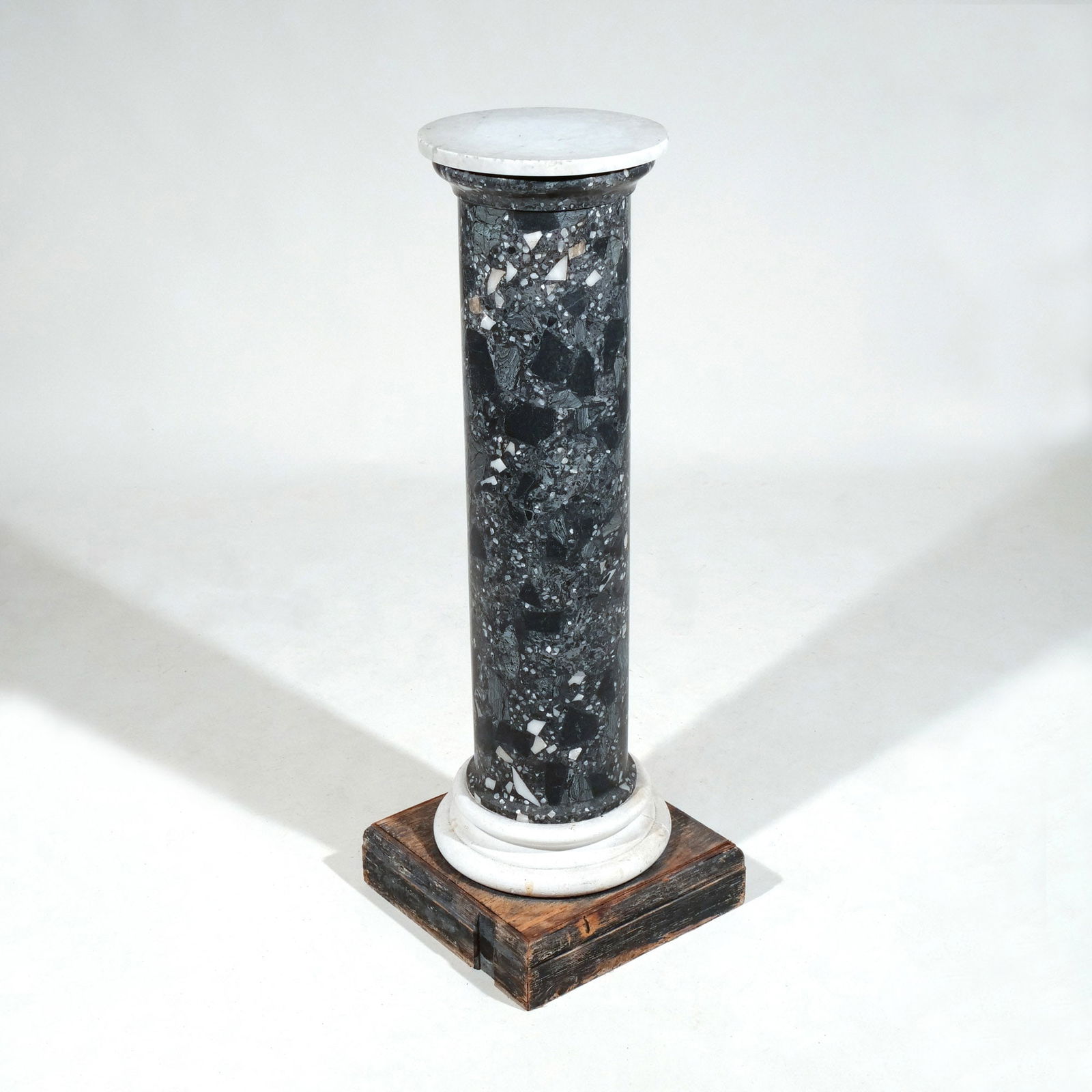 BLACK FAUX BARDIGLIO MARBLE COLUMN (1 of 6)