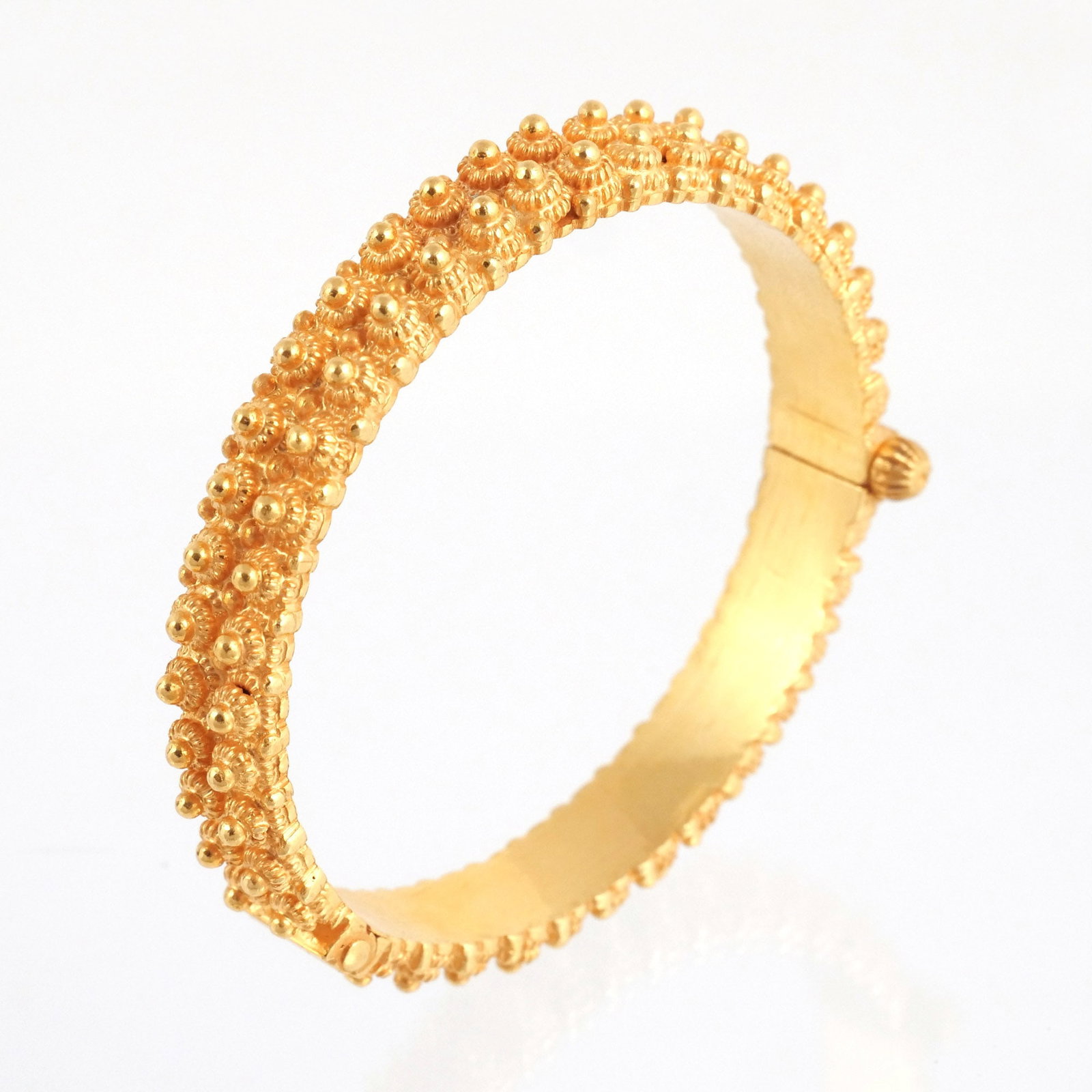 INDIAN 18K GOLD HARD BRACELET (1 of 5)