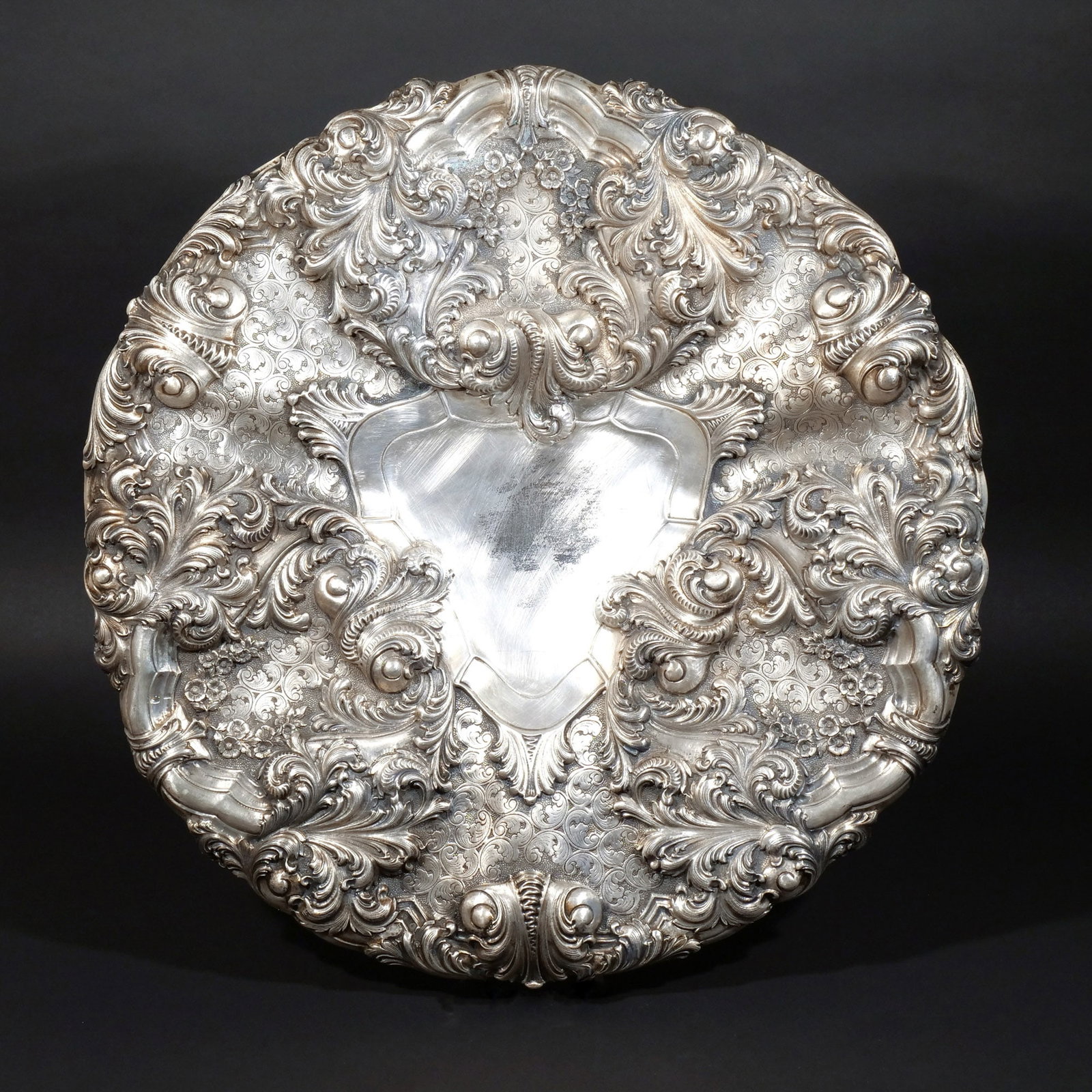 MASSIVE 25-INCH .800 CONTINENTAL SILVER CHARGER (1 of 9)