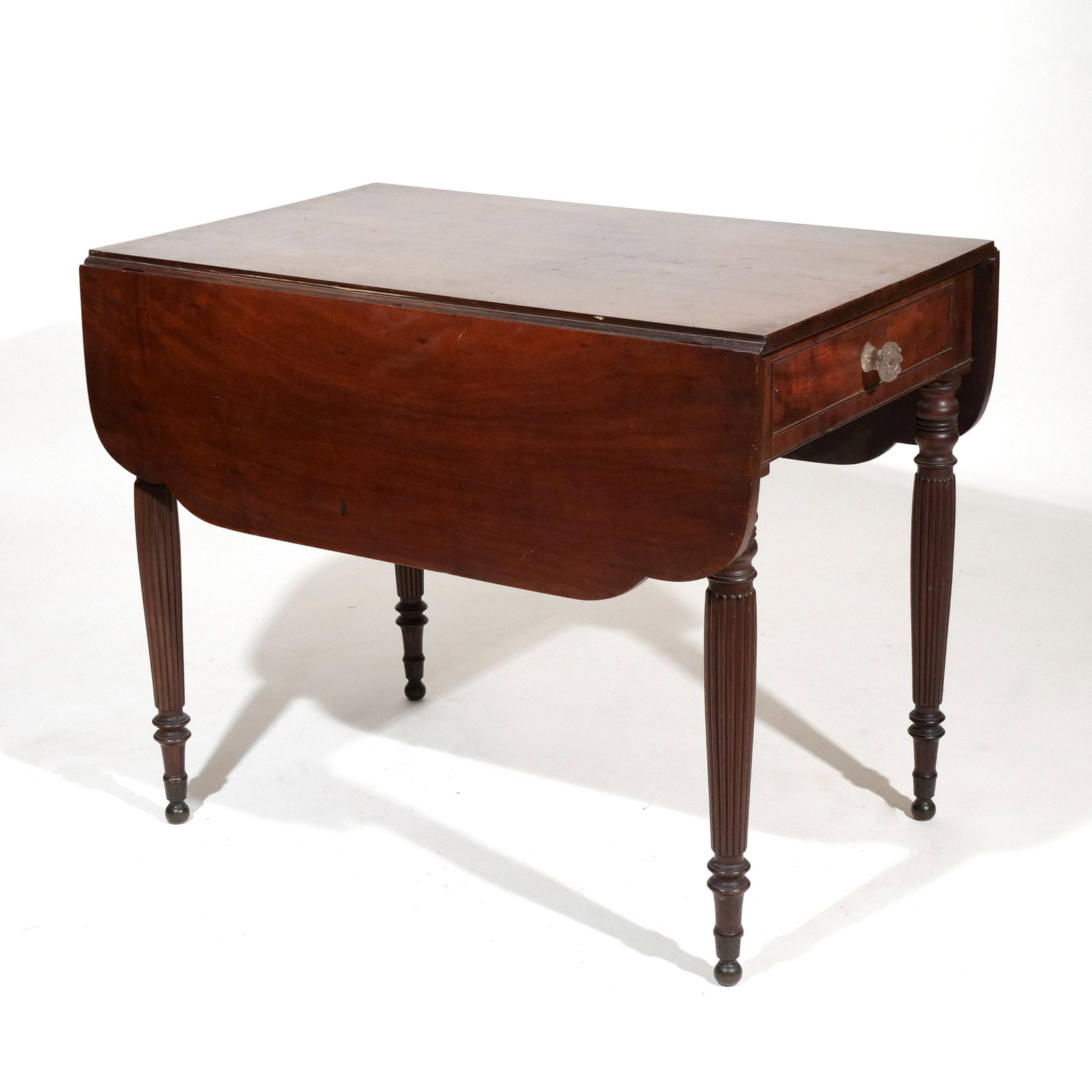 AMERICAN MAHOGANY DROP-SIDE TABLE (1 of 10)