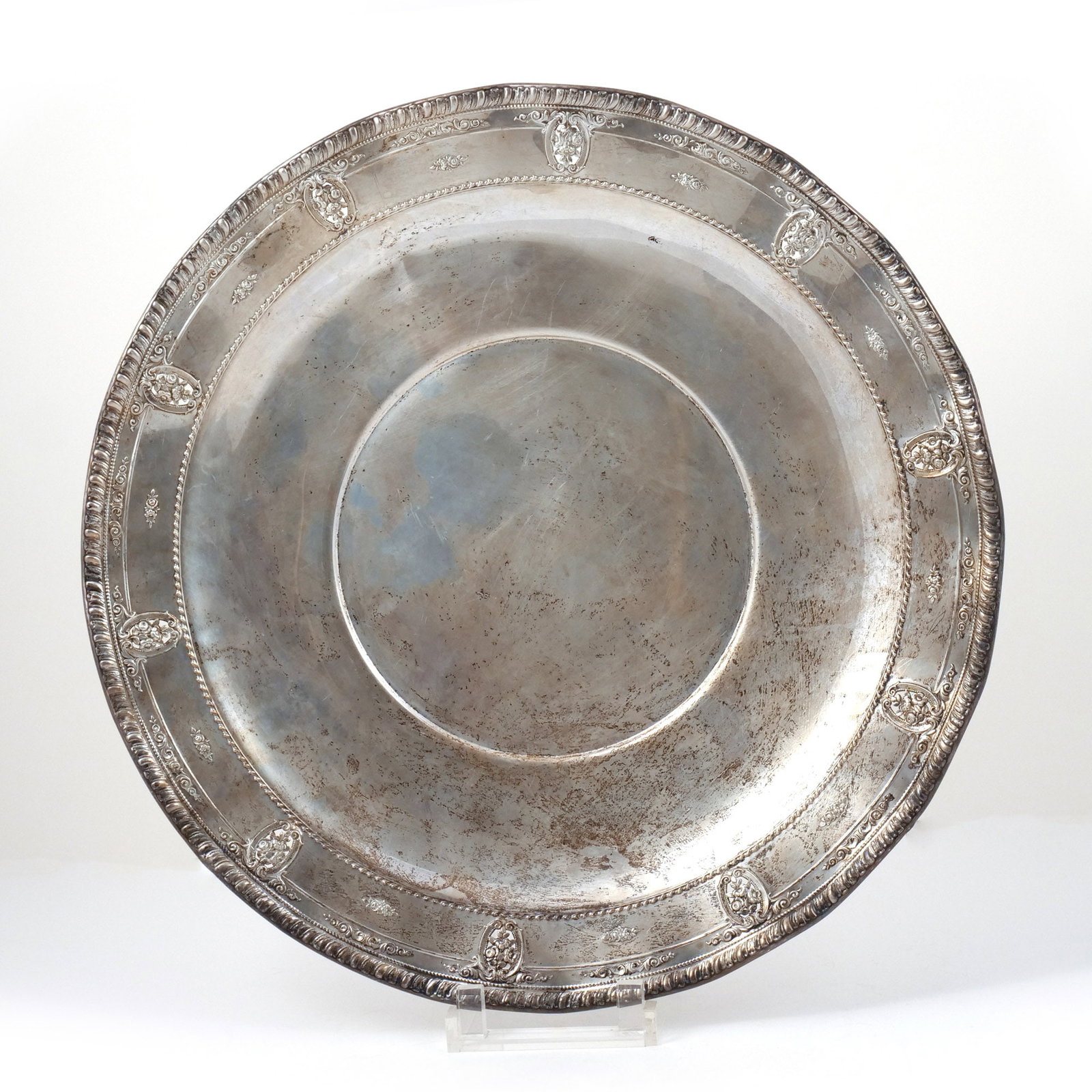 WALLACE LARGE STERLING SILVER TRAY (1 of 6)