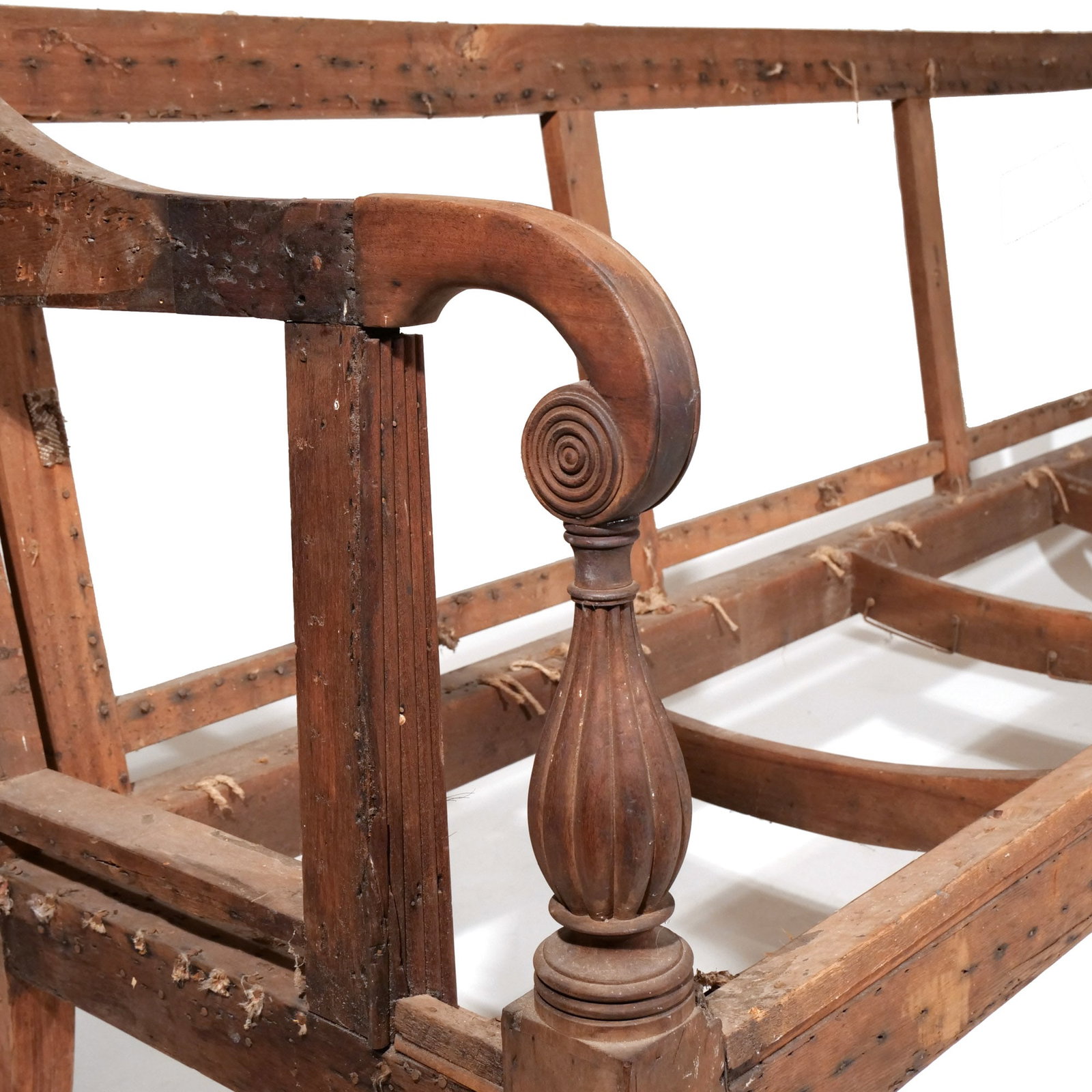 AMERICAN CLASSICAL WALNUT SOFA - 11