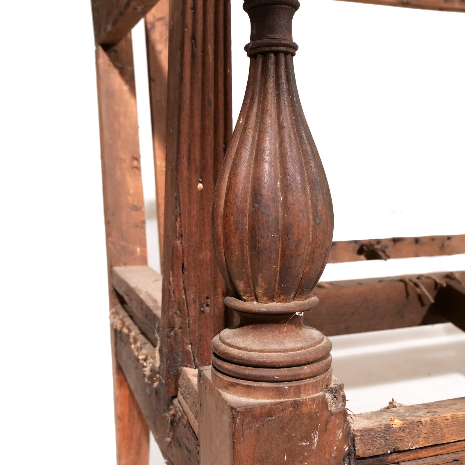 AMERICAN CLASSICAL WALNUT SOFA - 13