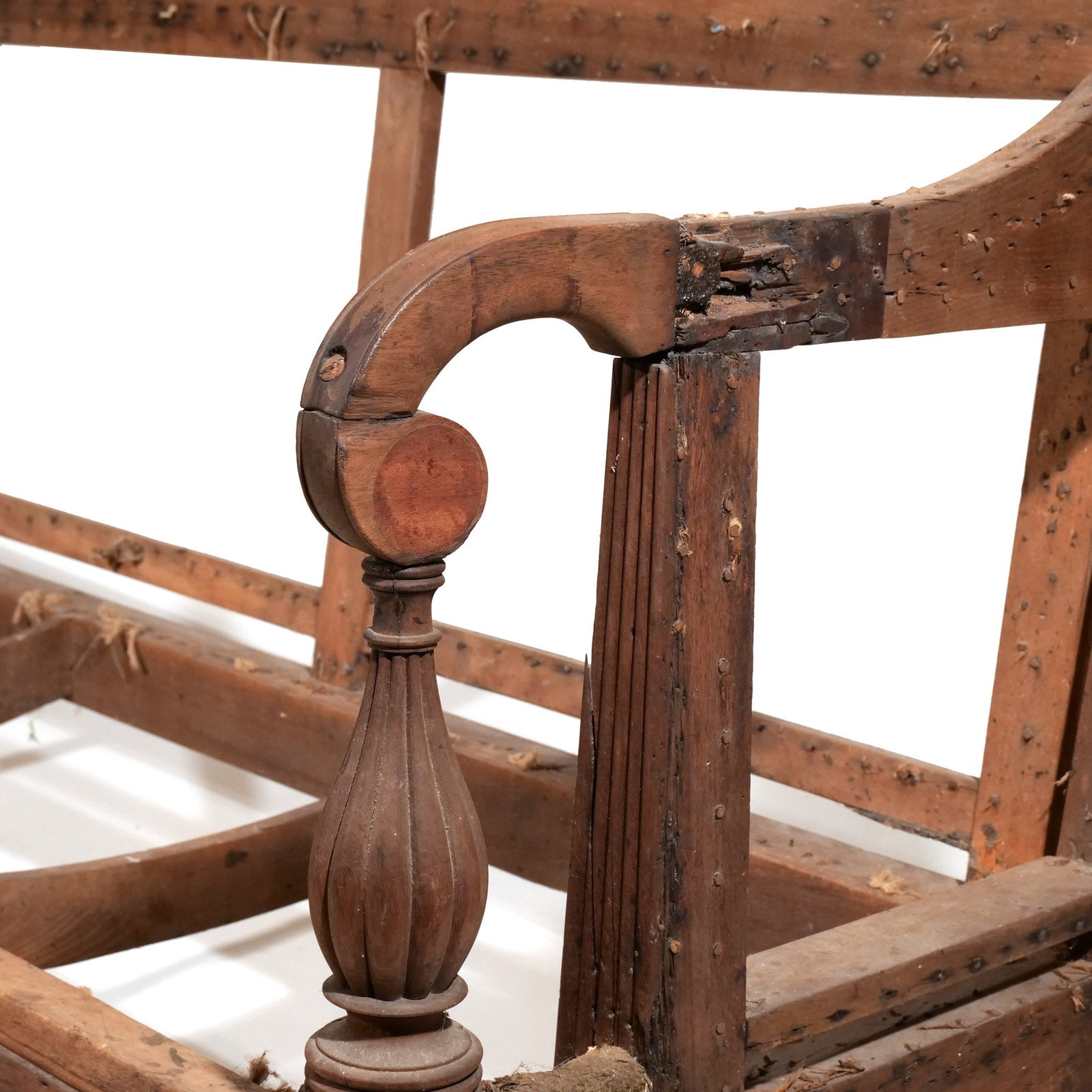 AMERICAN CLASSICAL WALNUT SOFA - 4