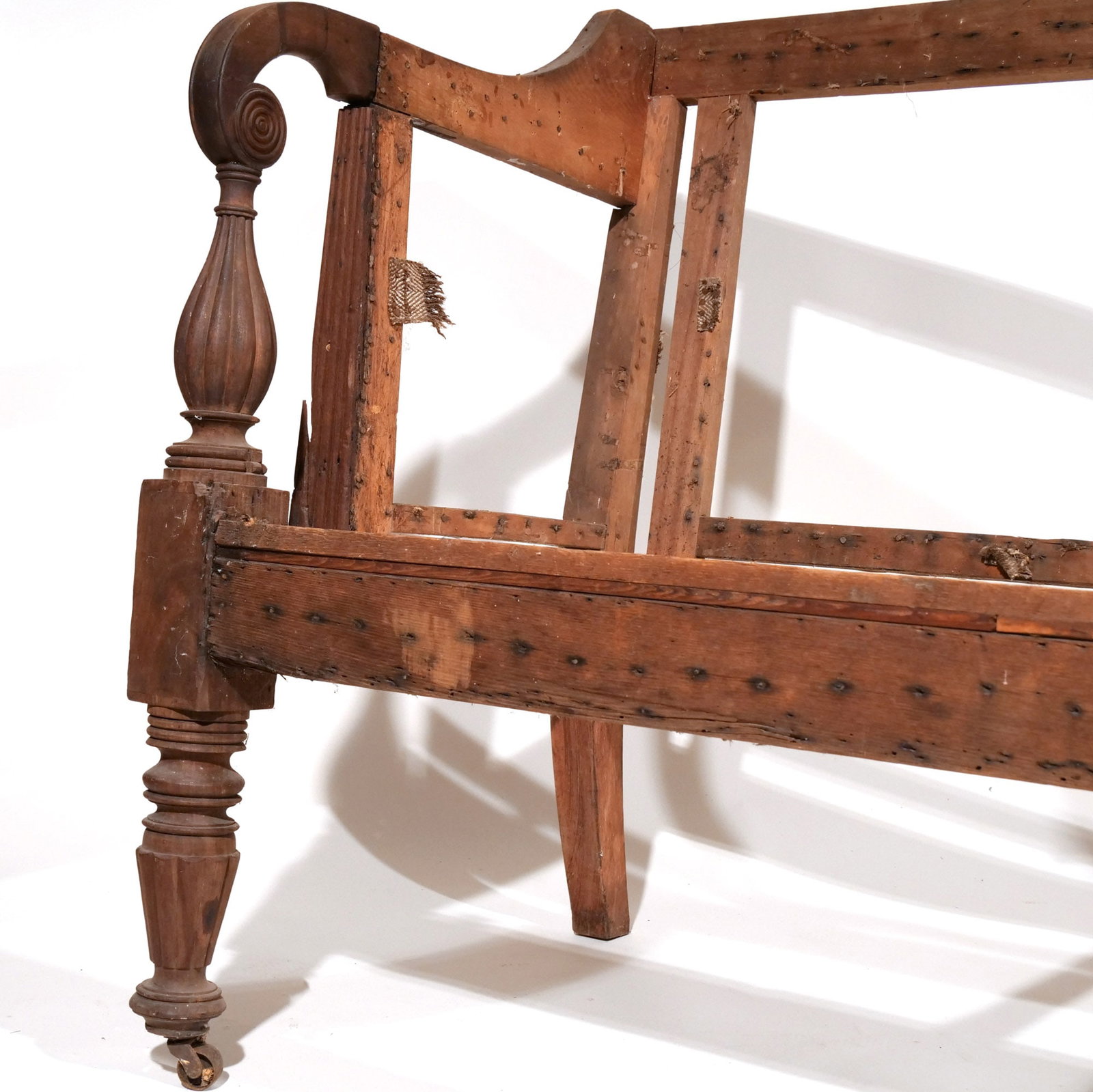 AMERICAN CLASSICAL WALNUT SOFA - 7