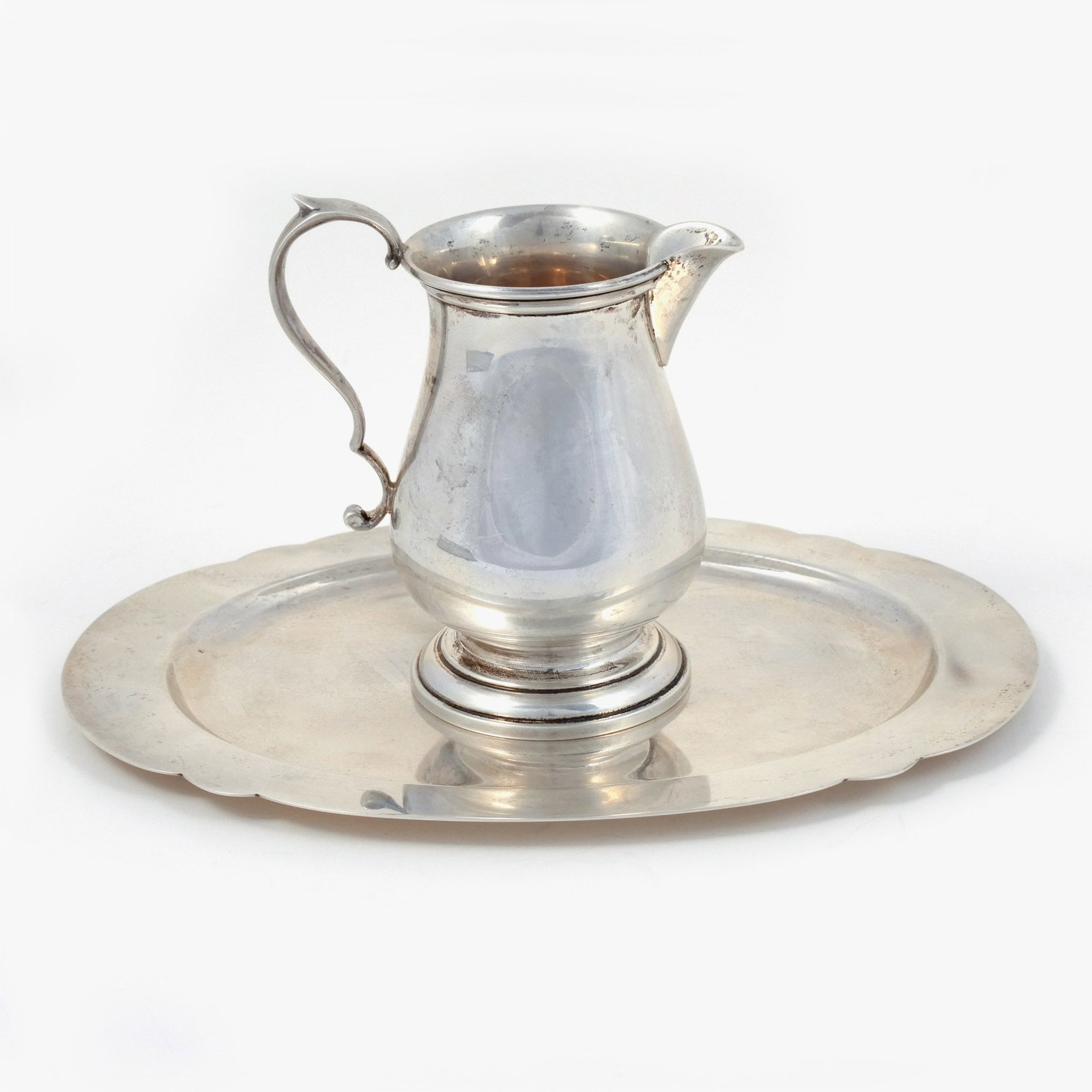 (2pc) TIFFANY & CO. CREAM PITCHER AND UNDERPLATE (1 of 10)